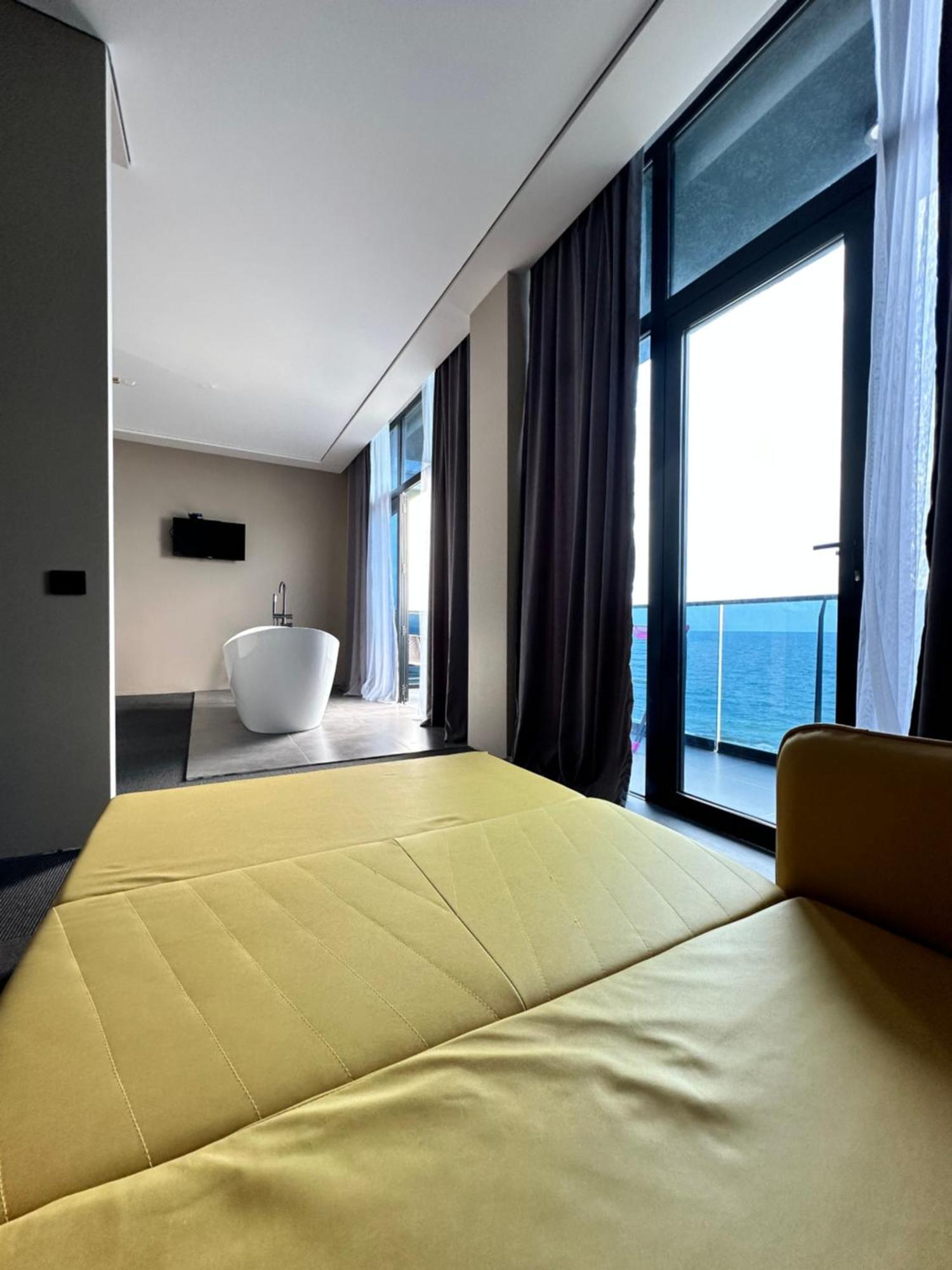 Hotel Black Sea Kobuleti Kültér fotó